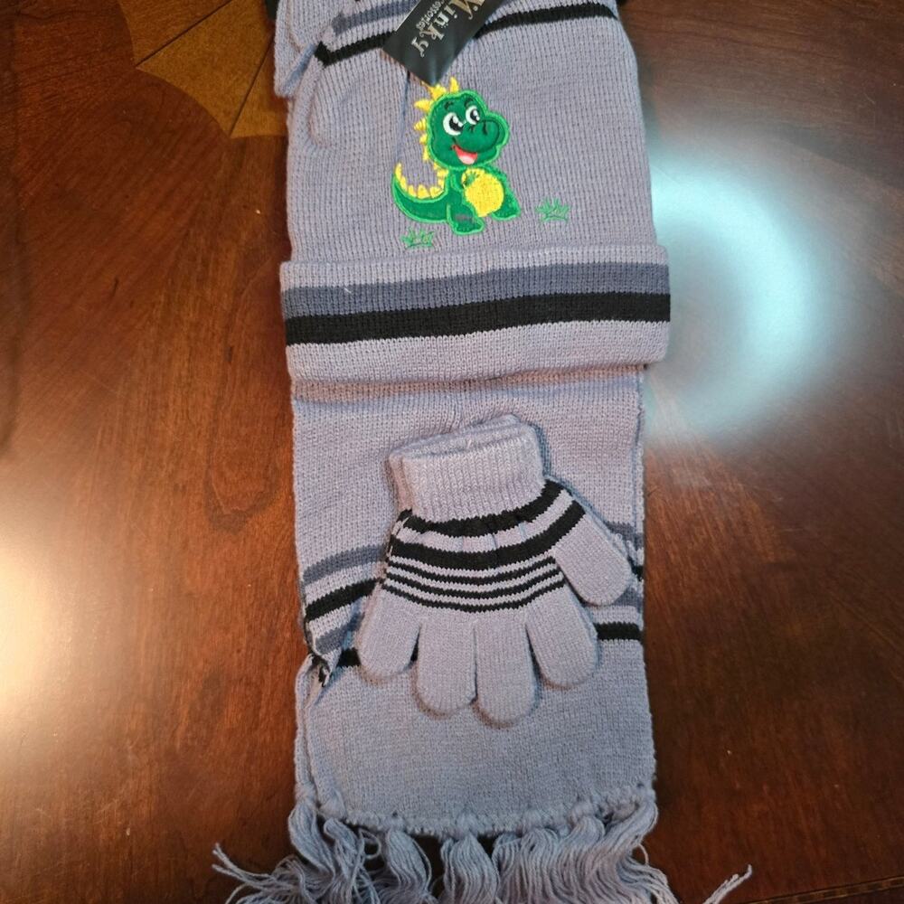 Minky Gray Dinosaur Scarf and Beanie Set NWT